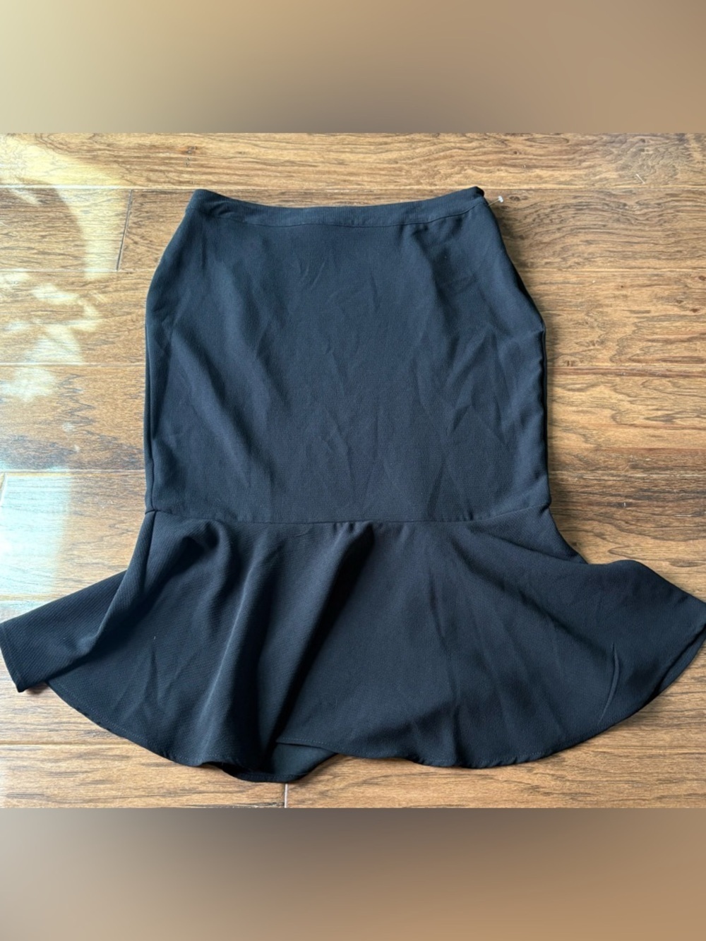 Who What Wear Black Pencil Skirt with Flared Hem - Picture 2 of 6